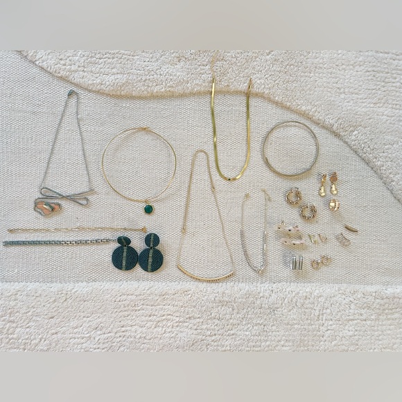 Gold Statement Choker Adjustable Sleek Chic Link Snake Herringbone Necklace NWOT - Picture 4 of 4